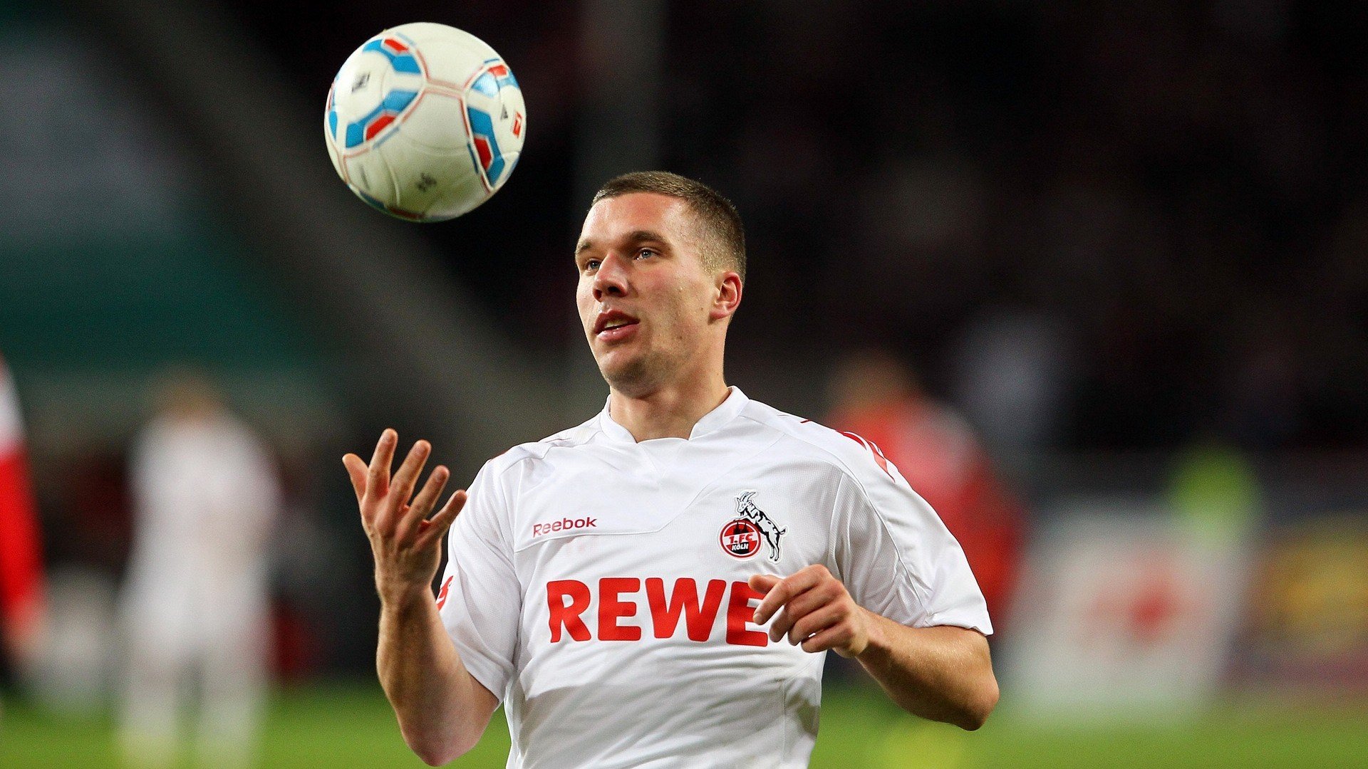 九游-谷爱凌雪地翻转成功刷新难度纪录，谷爱凌2020比赛滑雪视频